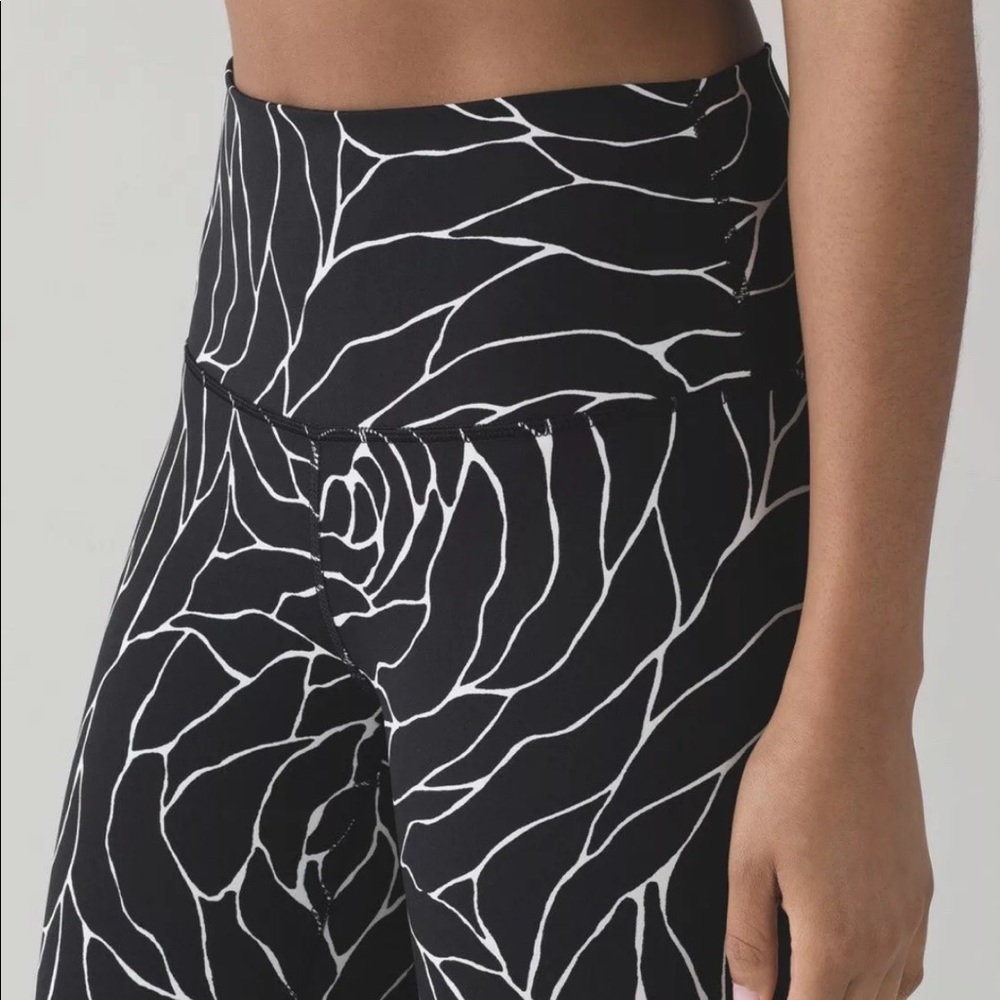 Lululemon Wunder Under Hi-Rise, Sz 6, Radiate Rose